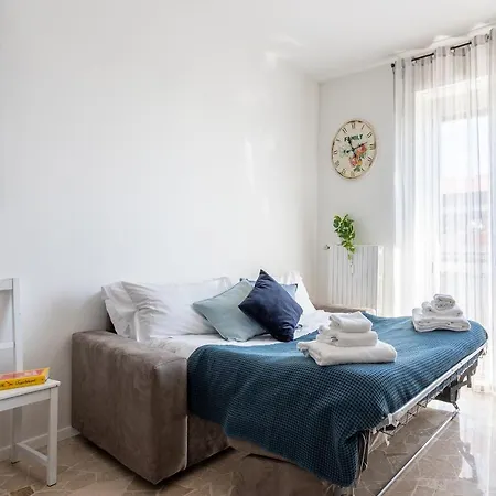 Milano City Apartments - Parking And Comfort - Spacious Apt Up To 8 Pax Exterior photo