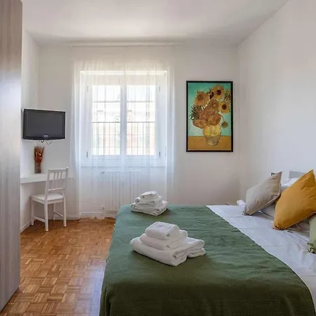 Milano City Apartments - Parking And Comfort - Spacious Apt Up To 8 Pax Exterior photo