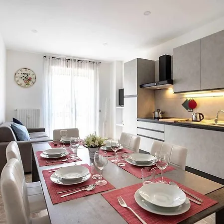 Milano City Apartments - Parking And Comfort - Spacious Apt Up To 8 Pax Exterior photo