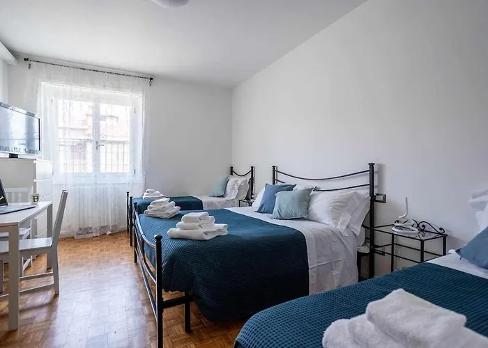 Milano City Apartments - Parking And Comfort - Spacious Apt Up To 8 Pax