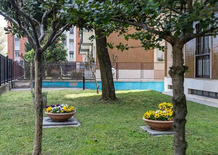 Milano City Apartments - Parking And Comfort - Spacious Apt Up To 8 Pax