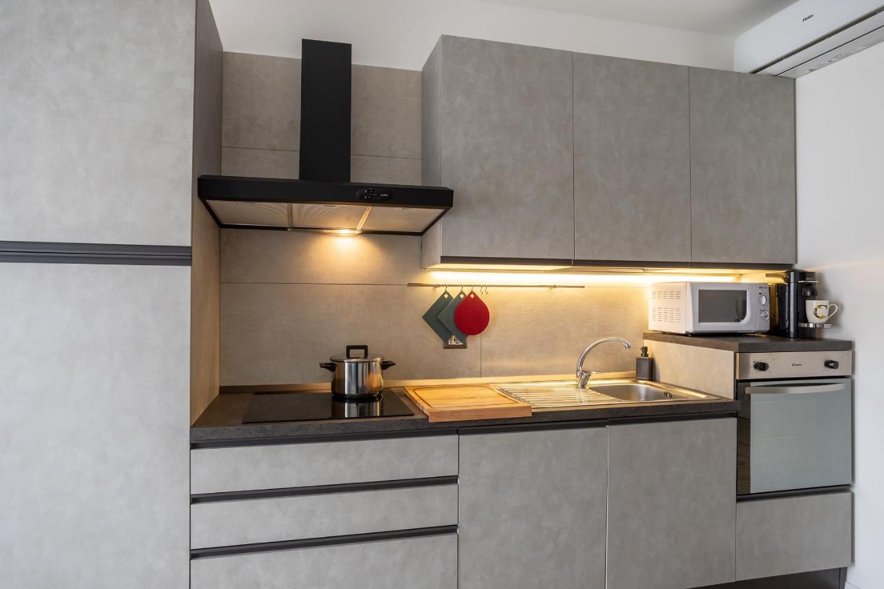 Appartement - Parking And Comfort - Spacious Up To 8 Pax